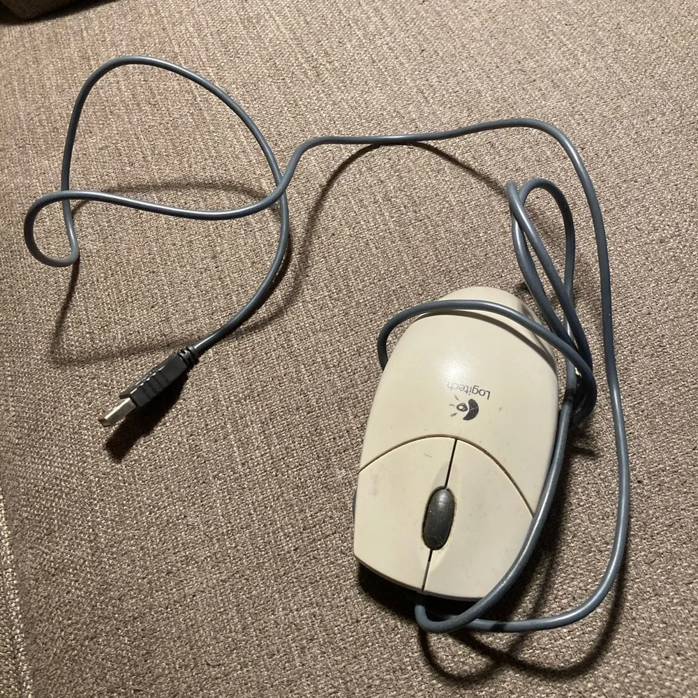 Computer mouse with USB connector cable
